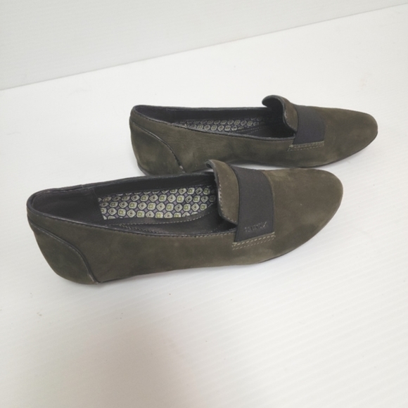 Geox Women's Sage Green Suede Flats Size 7 - Picture 4 of 8